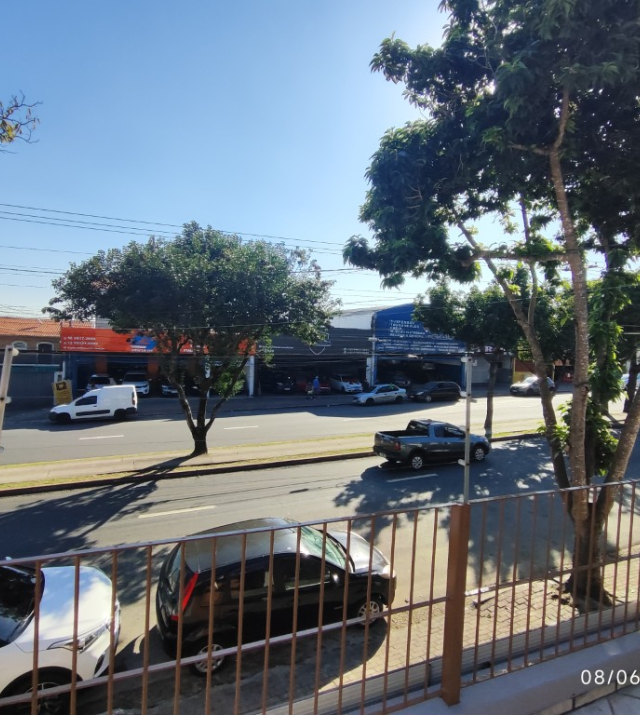 C3825 5.jpg